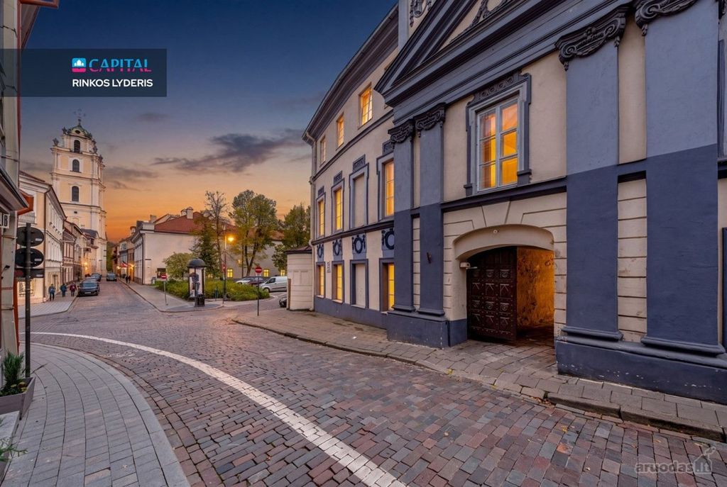 4-room apartment for sale — Vilnius, Senamiestis, Dominikonų g. — photo 1