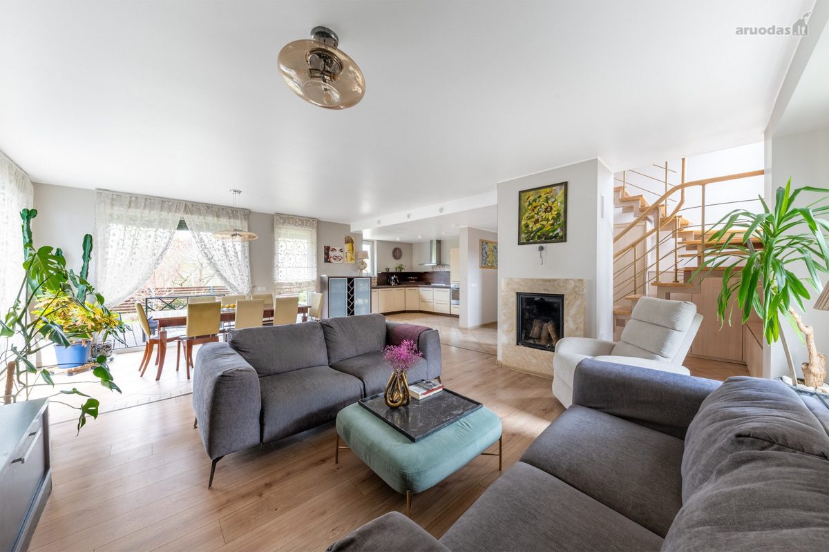 House for sale — Vilnius, Salininkai, Apso g. — photo 1