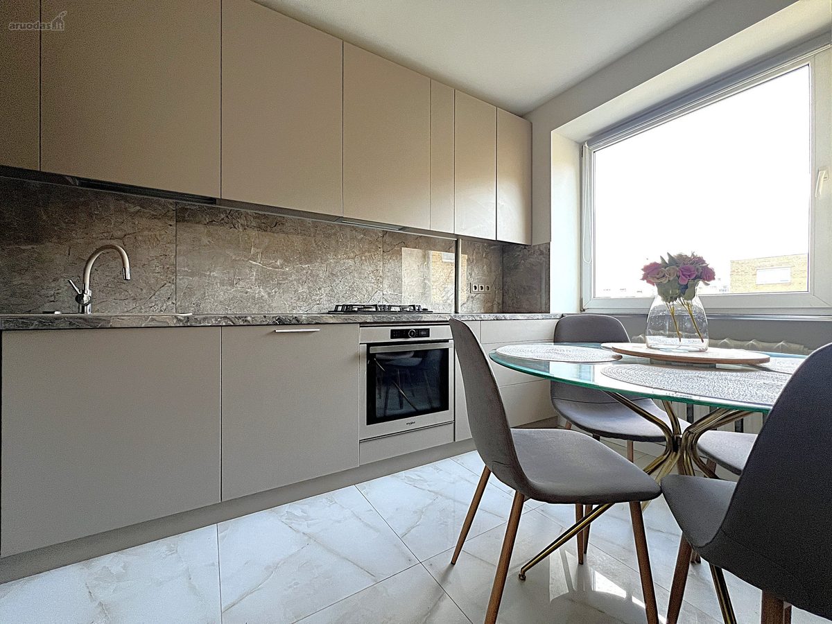 4-room apartment for sale — Vilnius, Naujoji Vilnia, Gerovės g. — photo 1