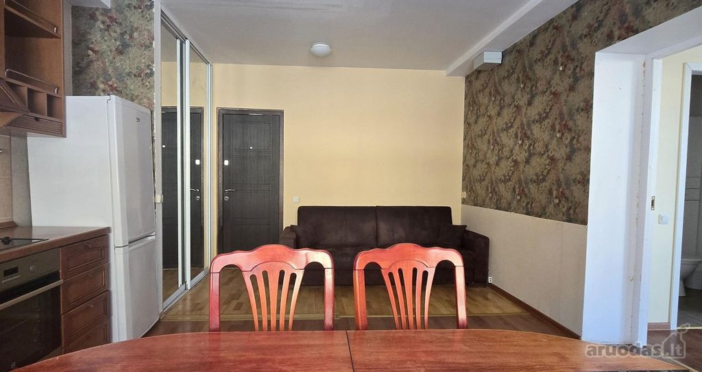 Vilnius, Pašilaičiai, Laisvės pr., 2 kambarių buto dalis — photo 2