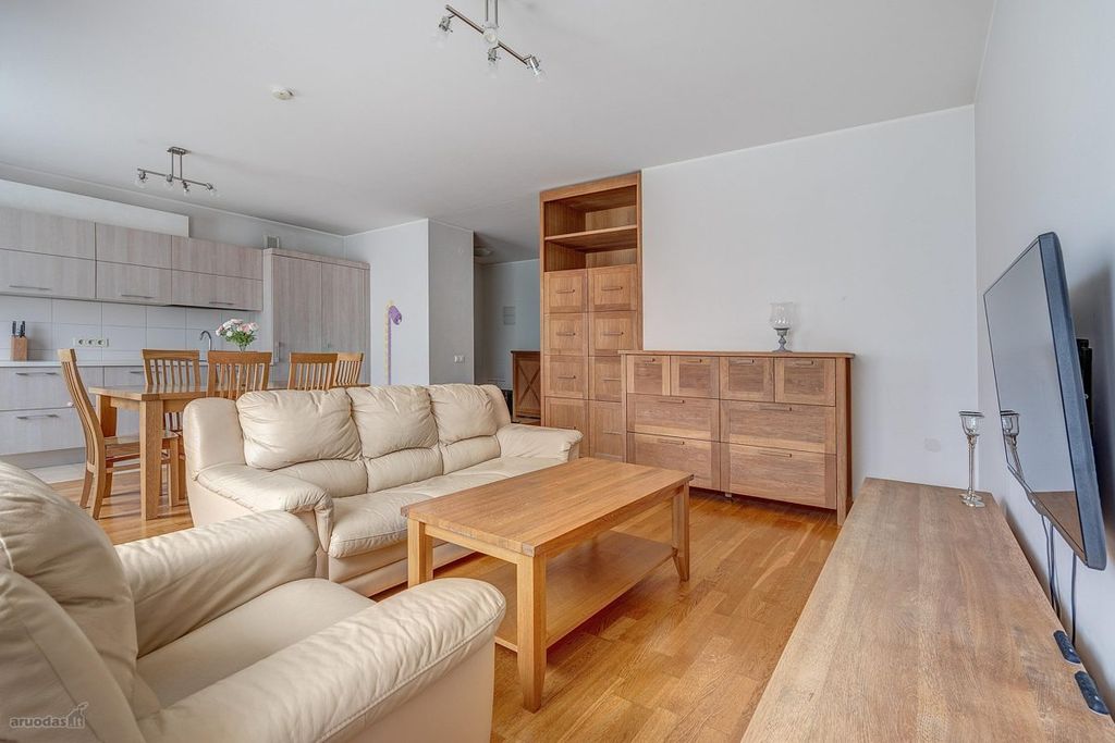2-room apartment for rent — Vilnius, Lazdynėliai, Lazdynėlių g. — photo 2
